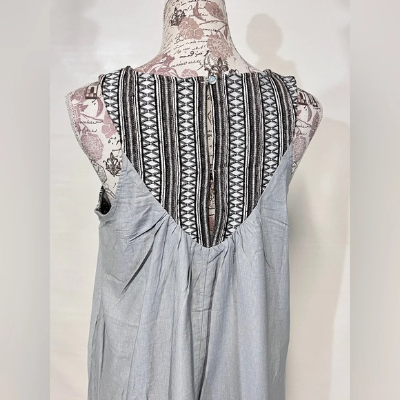 DOE & RAE Light blue Sleeveless embroidered top shift‎ dress size L. - Picture 5 of 14